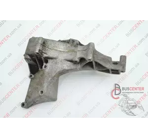 Кронштейн крепления генератора Volkswagen Transporter 074145169A Кронштейн крепления генератора Volkswagen Transporter 074145169A
