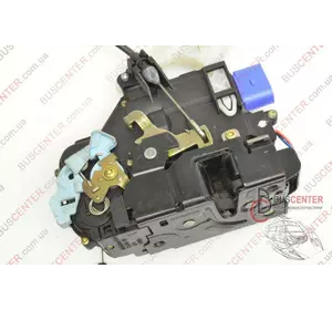 Замок двери передней левой электрический Volkswagen Caddy 3D1837015AB Замок двери передней левой электрический Volkswagen Caddy 3D1837015AB