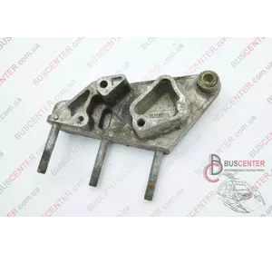 Кронштейн двигателя правый Fiat Doblo 46791818 Кронштейн двигателя правый Fiat Doblo 46791818