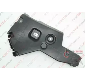 Направляющая переднего бампера правая (кронштейн крепления) Renault Master 8200409288 505 0201 Направляющая переднего бампера правая (кронштейн крепления) Renault Master 8200409288 505 0201