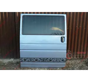 Дверь боковая сдвижная правая под стекло Volkswagen Transporter Дверь боковая сдвижная правая под стекло Volkswagen Transporter