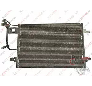 Радиатор кондиционера Volkswagen Passat 8D0260401H Радиатор кондиционера Volkswagen Passat 8D0260401H