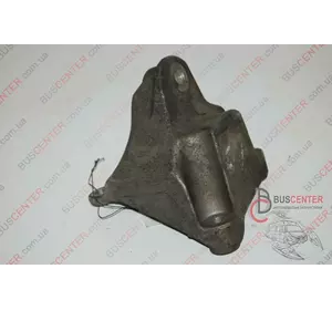 Кронштейн крепления подушки двигателя правой нижний Renault Kangoo 8200277229 Кронштейн крепления подушки двигателя правой нижний Renault Kangoo 8200277229