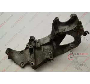 Кронштейн крепления кондиционера Renault Laguna 8200123833 Кронштейн крепления кондиционера Renault Laguna 8200123833