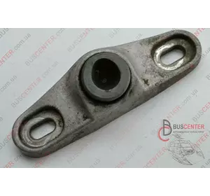 Направляющая втулка боковых раздвижных дверей Fiat Ducato 1358687080 Направляющая втулка боковых раздвижных дверей Fiat Ducato 1358687080