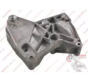 Кронштейн двигателя правый Renault Megane 8200739777 Кронштейн двигателя правый Renault Megane 8200739777