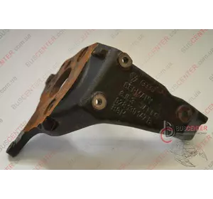 Кронштейн крепления ТНВД Volkswagen Transporter 028130147B Кронштейн крепления ТНВД Volkswagen Transporter 028130147B