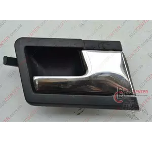 Ручка двери передней правой внутренняя Volkswagen Transporter 701837020A Ручка двери передней правой внутренняя Volkswagen Transporter 701837020A