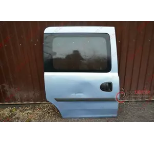 Дверь боковая сдвижная правая под стекло Opel Combo Дверь боковая сдвижная правая под стекло Opel Combo