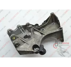 Кронштейн крепления генератора Renault Kangoo 7700273712 Кронштейн крепления генератора Renault Kangoo 7700273712