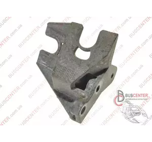 Кронштейн крепления КПП Renault Kangoo 8200367226 Кронштейн крепления КПП Renault Kangoo 8200367226