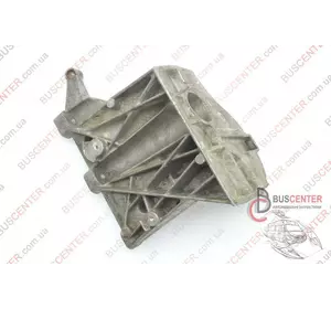 Кронштейн двигателя Renault Trafic 8200798760 Кронштейн двигателя Renault Trafic 8200798760