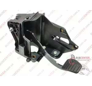 Блок педалей (педаль тормоза, кронштейн крепления) Renault Master 465104099R Блок педалей (педаль тормоза, кронштейн крепления) Renault Master 465104099R
