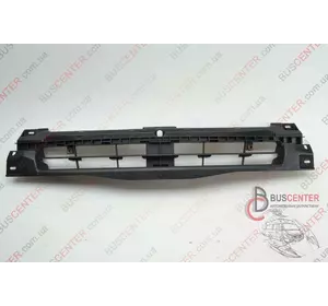 Решетка радиатора внутренняя с 2007 Renault Trafic 620300101R Решетка радиатора внутренняя с 2007 Renault Trafic 620300101R