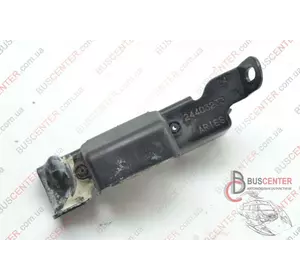 Ограничитель боковой правой сдвижной двери нижний (отбойник) Opel Combo 24403233 Ограничитель боковой правой сдвижной двери нижний (отбойник) Opel Combo 24403233