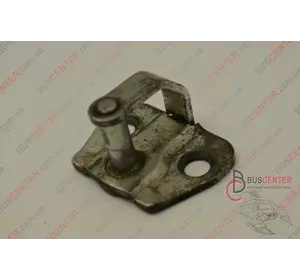 Скоба замка двери задней ляды Renault Trafic 905702202R Скоба замка двери задней ляды Renault Trafic 905702202R