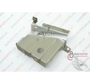 Кронштейн кузова Renault Master 631221215R Кронштейн кузова Renault Master 631221215R