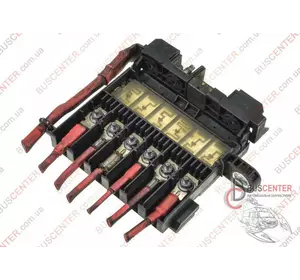 Блок предохранителей аккумулятора Renault Megane 241143738R 403889015R Блок предохранителей аккумулятора Renault Megane 241143738R 403889015R