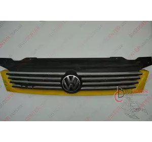 Решетка радиатора Multivan (косые фары) Volkswagen Transporter 701853653D Решетка радиатора Multivan (косые фары) Volkswagen Transporter 701853653D