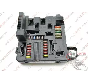 Блок предохранителей Renault Megane S118399300J 8200306033 Блок предохранителей Renault Megane S118399300J 8200306033