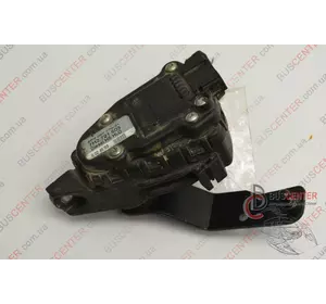 Потенциометр (акселератор, педаль газа) Volkswagen Transporter 7H1721503 Потенциометр (акселератор, педаль газа) Volkswagen Transporter 7H1721503