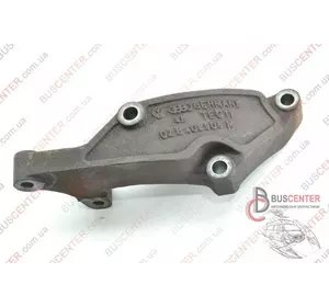 Кронштейн крепления промежуточного вала Volkswagen Transporter 028409905M Кронштейн крепления промежуточного вала Volkswagen Transporter 028409905M