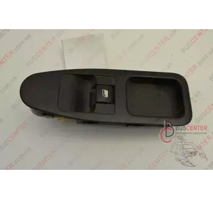 Кнопка стеклоподъемника правая Fiat Scudo 1499612898 14996130 Кнопка стеклоподъемника правая Fiat Scudo 1499612898 14996130