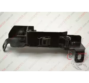 Ограничитель боковой правой сдвижной двери нижний Renault Kangoo 7700303508 Ограничитель боковой правой сдвижной двери нижний Renault Kangoo 7700303508