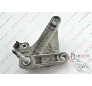 Кронштейн крепления КПП Renault Kangoo 8200043084 8200457080 Кронштейн крепления КПП Renault Kangoo 8200043084 8200457080
