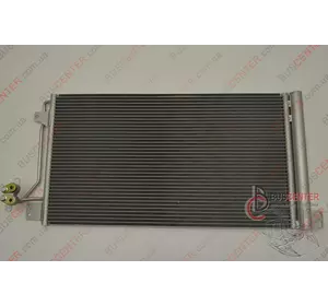 Радиатор кондиционера Volkswagen Transporter 7H0 820 411 B KTT110030 Радиатор кондиционера Volkswagen Transporter 7H0 820 411 B KTT110030