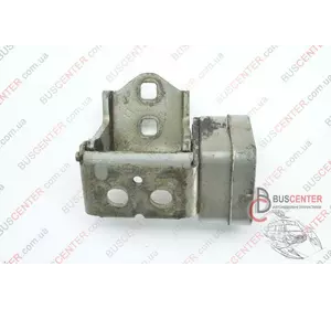 Навес двери передней левой нижний (петля) Renault Megane 804218874R 8200538138 Навес двери передней левой нижний (петля) Renault Megane 804218874R 8200538138