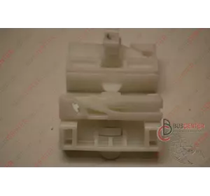 Ползунок стеклоподъемника левый Mercedes Vito 100 7222 Ползунок стеклоподъемника левый Mercedes Vito 100 7222