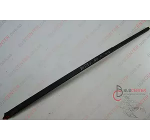 Направляющая стекла двери правая  передняя Renault Master 8200685577 Направляющая стекла двери правая  передняя Renault Master 8200685577