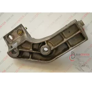 Кронштейн крепления ТНВД Renault Trafic 8200134981 Кронштейн крепления ТНВД Renault Trafic 8200134981