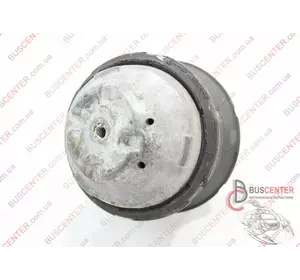 Подушка двигателя  правая Mercedes E-Class 2022401717 Подушка двигателя  правая Mercedes E-Class 2022401717