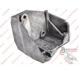 Кронштейн крепления гидроусилителя (ГУР) Jeep Grand Cherokee 53013545AA Кронштейн крепления гидроусилителя (ГУР) Jeep Grand Cherokee 53013545AA