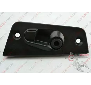 Направляющая втулка боковой левой сдвижной двери нижняя Volkswagen Transporter 7H0 843 639 D 7H0843639D Направляющая втулка боковой левой сдвижной двери нижняя Volkswagen Transporter 7H0 843 639 D 7H0843639D