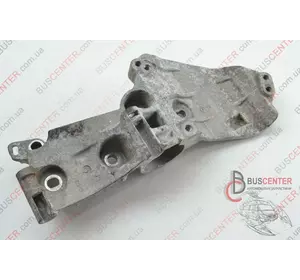 Кронштейн крепления генератора (лапа) Renault Kangoo 8200669494 Кронштейн крепления генератора (лапа) Renault Kangoo 8200669494