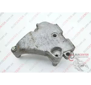 Кронштейн двигателя правый Volkswagen Caddy 03G199207B Кронштейн двигателя правый Volkswagen Caddy 03G199207B