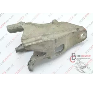 Кронштейн крепления двигателя Volkswagen Transporter 7E0199370L Кронштейн крепления двигателя Volkswagen Transporter 7E0199370L