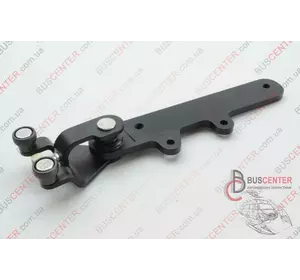 Ролик боковой правой сдвижной двери нижний с рычагом Fiat Doblo 51943939 51815789 Ролик боковой правой сдвижной двери нижний с рычагом Fiat Doblo 51943939 51815789