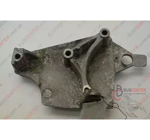 Кронштейн крепления Renault Kangoo Кронштейн крепления Renault Kangoo